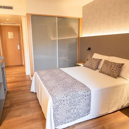 Golden Bahia De Tossa & 4* Sup. Hotel Tossa de Mar