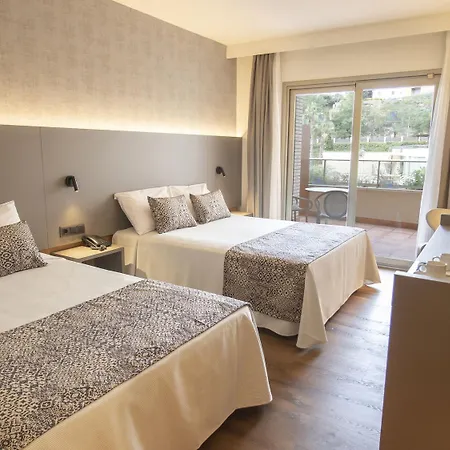 Hotel Golden Bahia De Tossa & 4* Sup. Tossa de Mar